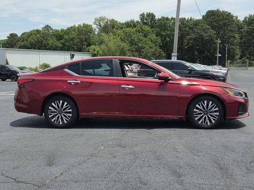 Scarlet Ember 2024 Nissan Altima 2.5 SV