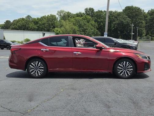 Scarlet Ember 2024 Nissan Altima 2.5 SV