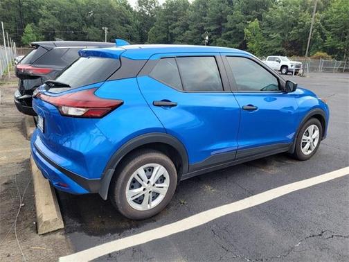 2024 Nissan Kicks S