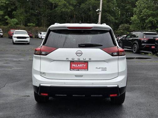 Everest White P 2026 Nissan Rogue Platinum