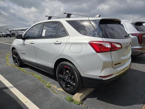 Silver Ice Metallic 2019 Chevrolet Equinox 2LT