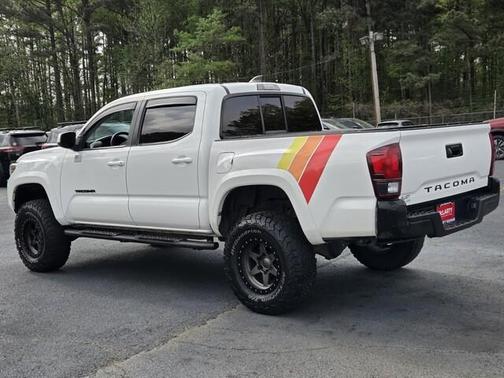 Super White 2020 Toyota Tacoma SR5