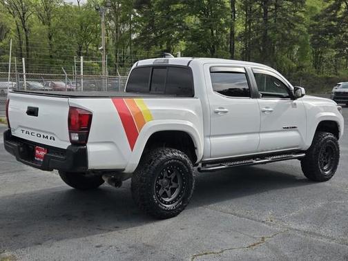 Super White 2020 Toyota Tacoma SR5