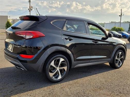 2016 Hyundai TUCSON Sport