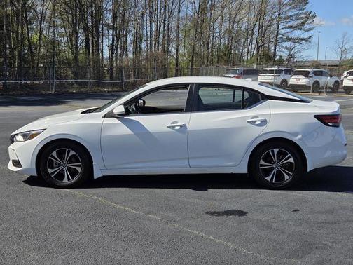 Cloud White 2022 Nissan Sentra SV