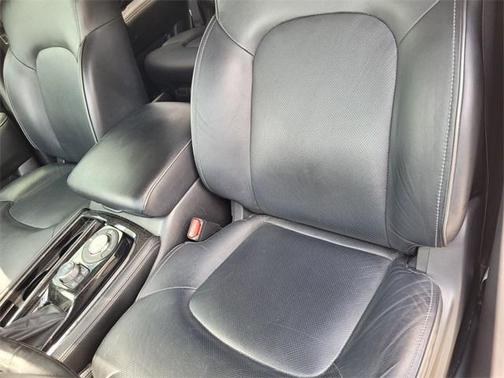 2021 INFINITI QX80 Luxe