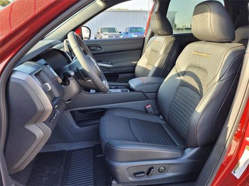 2025 Nissan Pathfinder Rock Creek