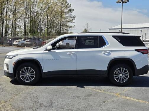 Summit White 2023 Chevrolet Traverse LT Cloth