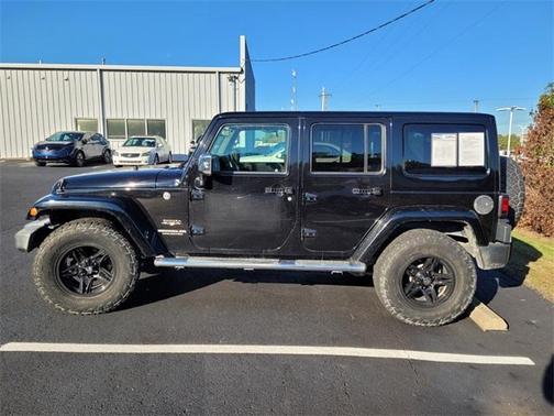 2017 Jeep Wrangler Unlimited Sahara
