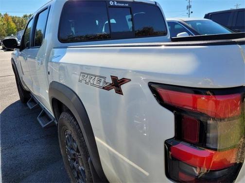 2022 Nissan Frontier PRO-X