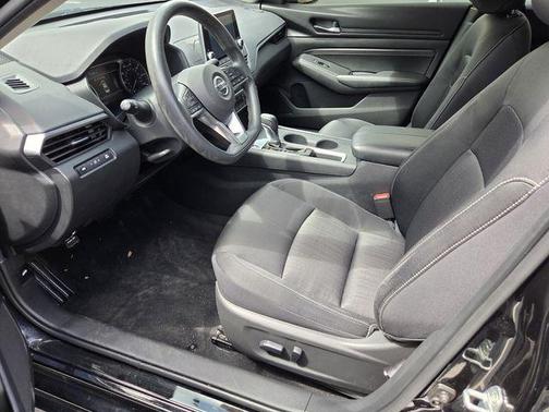 Black 2019 Nissan Altima 2.5 S