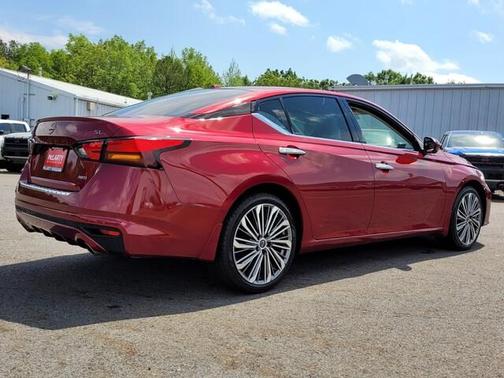 2023 Nissan Altima 2.5 SL