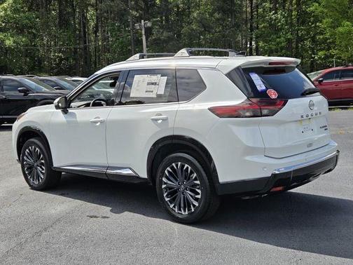 Everest White P 2026 Nissan Rogue Platinum
