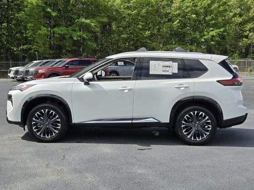 Everest White P 2026 Nissan Rogue Platinum