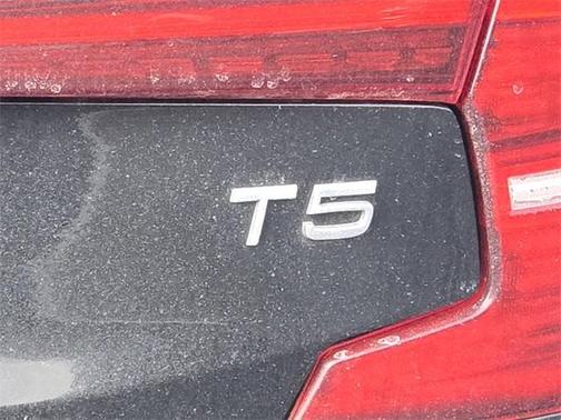 2019 Volvo S60 T5 Momentum