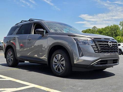 Gun Metallic 2026 Nissan Pathfinder SV