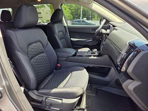 Gun Metallic 2026 Nissan Pathfinder SV
