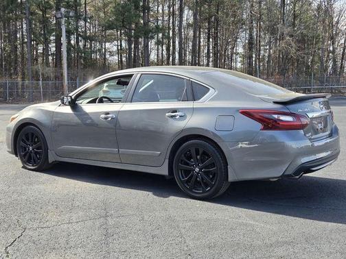 Gun Metallic 2017 Nissan Altima 2.5 SR