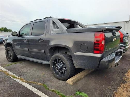 2011 Chevrolet Avalanche 1500 LT