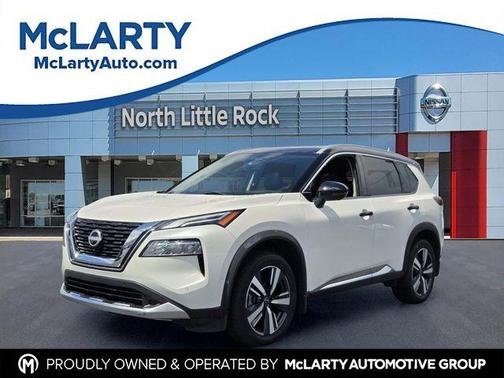 2 Tone White / Black Roof 2023 Nissan Rogue Platinum