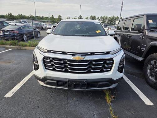 Summit White 2025 Chevrolet Equinox LT