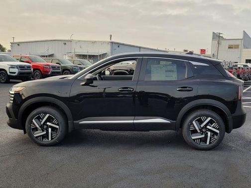 Super Black 2026 Nissan Kicks SV