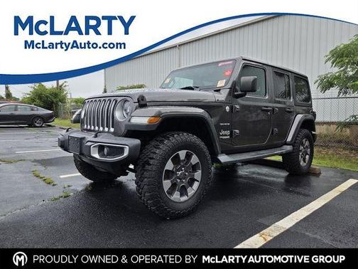 Granite Crystal Clearcoat Metallic 2018 Jeep Wrangler Unlimited Sahara