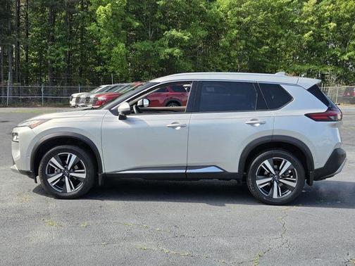 Brilliant Silver Metallic 2023 Nissan Rogue Platinum