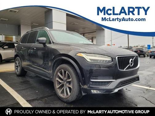 2016 Volvo XC90 T6 Momentum