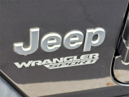 2018 Jeep Wrangler Sport