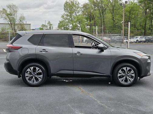 Gun Metallic 2021 Nissan Rogue SV