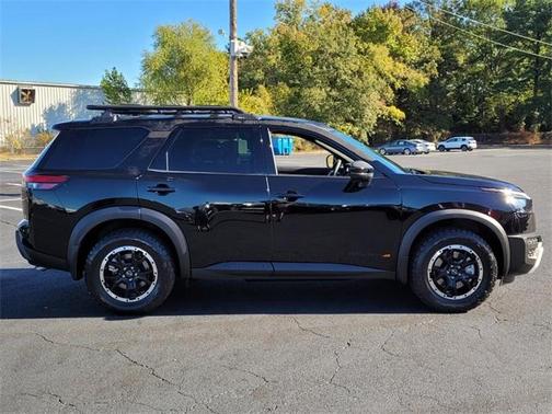 2025 Nissan Pathfinder Rock Creek