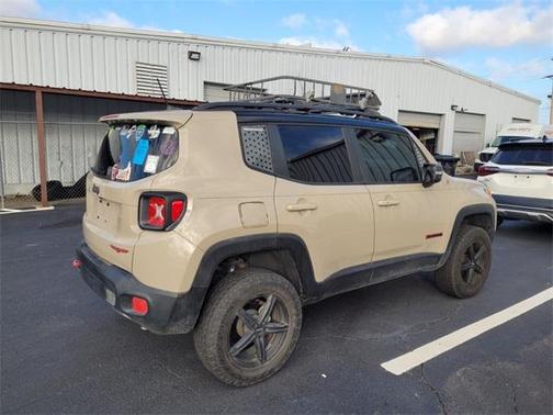 2016 Jeep Renegade Trailhawk