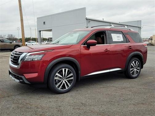 2025 Nissan Pathfinder Platinum