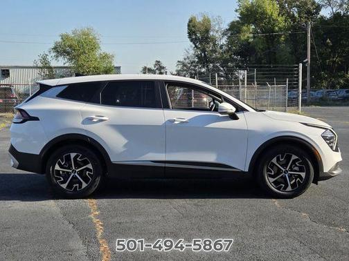 Glacial White Pearl 2025 Kia Sportage EX