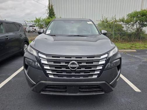 Gun Metallic 2025 Nissan Rogue SV