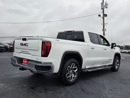 Summit White 2025 GMC Sierra 1500 SLT