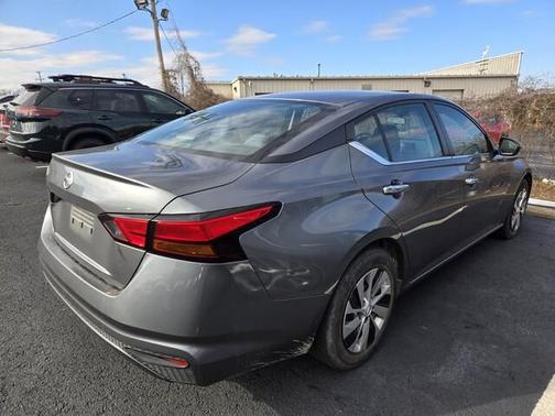 2022 Nissan Altima 2.5 S