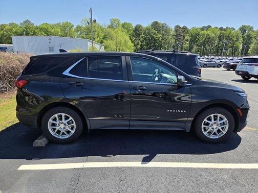 Mosaic Black Metallic 2022 Chevrolet Equinox 1LT