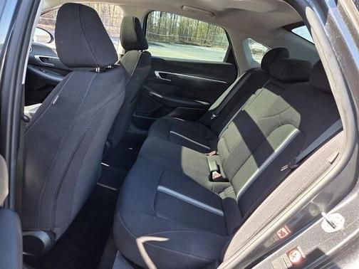 2022 Hyundai SONATA SEL