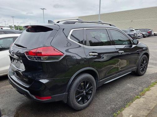 Magnetic Black 2018 Nissan Rogue SV