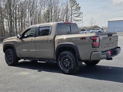 2024 Nissan Frontier PRO-4X