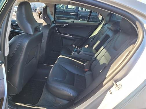 2016 Volvo S60 T5 Inscription Drive-E Premier