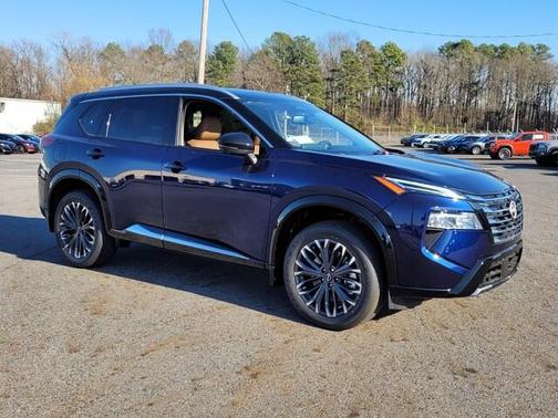 2025 Nissan Rogue Platinum