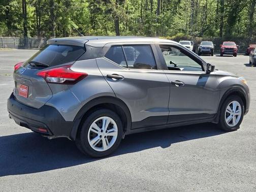 Gun Metallic 2020 Nissan Kicks S
