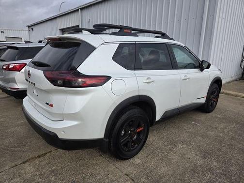 Everest White P 2025 Nissan Rogue Rock Creek