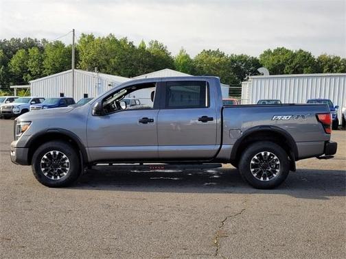 2024 Nissan Titan PRO-4X