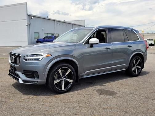 2019 Volvo XC90 T6 R-Design
