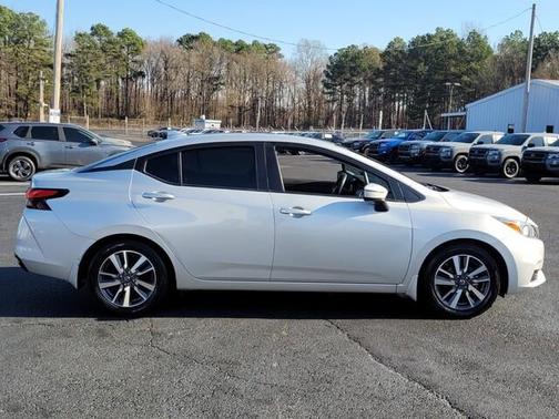 2020 Nissan Versa 1.6 SV