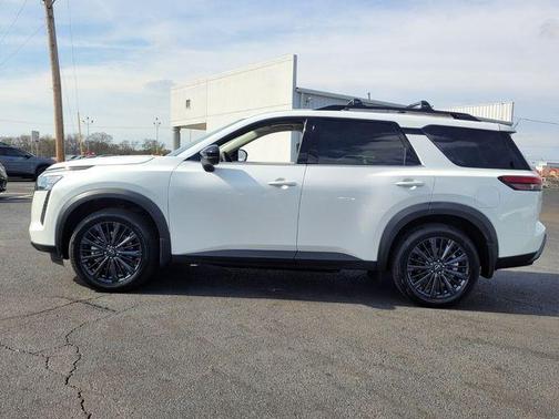 Everest White P 2026 Nissan Pathfinder SL